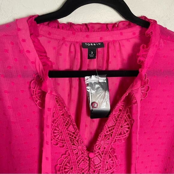 Torrid Pink Chiffon Clip Dot Ruffle Neck Tie Front Top 3X NWT 40286187 Barbie - Picture 4 of 14